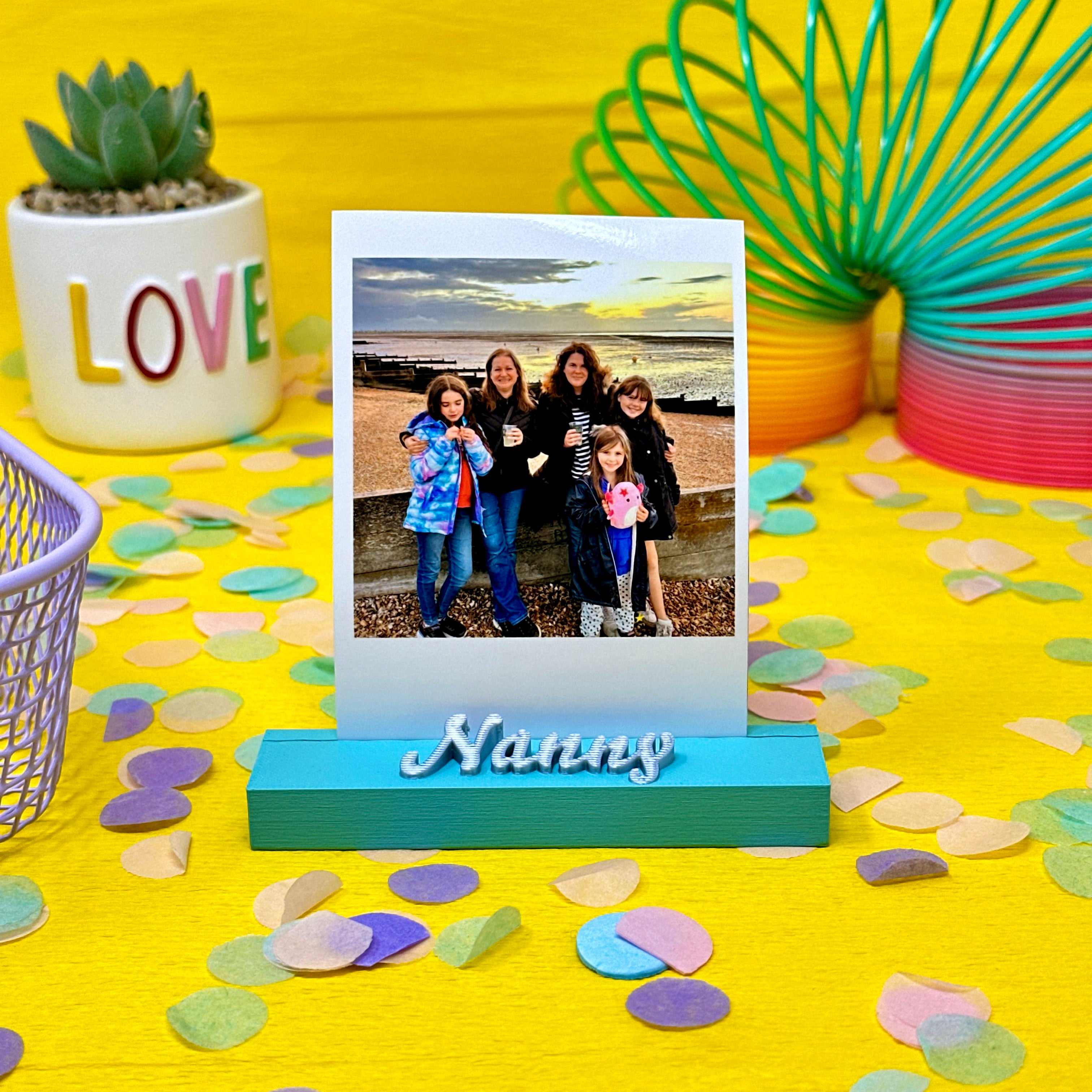 Nanny Photo Holder Stand